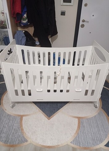 Ikea Ahşap beşik 