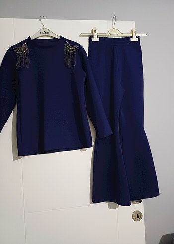 Püsküllü kız cocuk ikili takım - Görsel 3