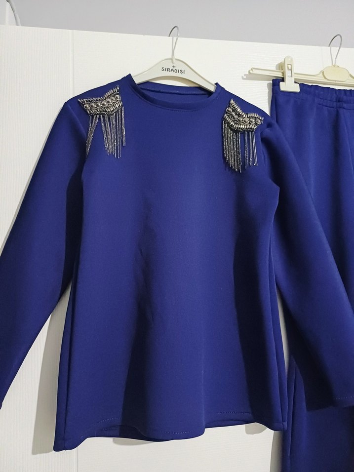 Püsküllü kız cocuk ikili takım - Görsel 2