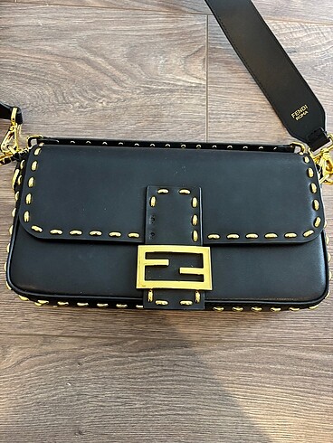 Fendi canta