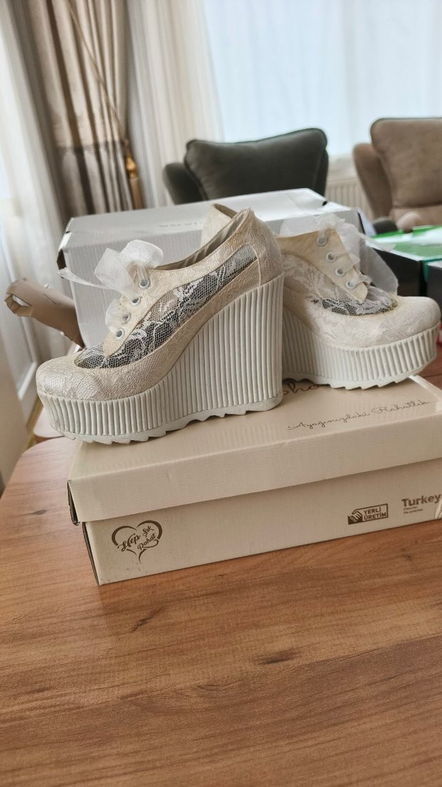 Beyaz Dantel Detaylı Bohem Gelin  Ayakkabısı - Görsel 2