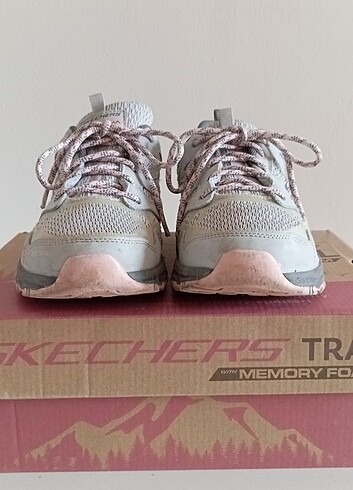 Skechers Skechers 38,5 numara yeni gibi