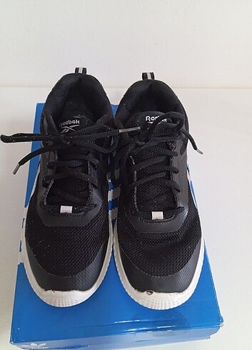 33 Beden siyah Renk Reebok 33 numara 