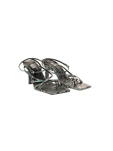 Zara Zara Terlik %70 İndirimli.