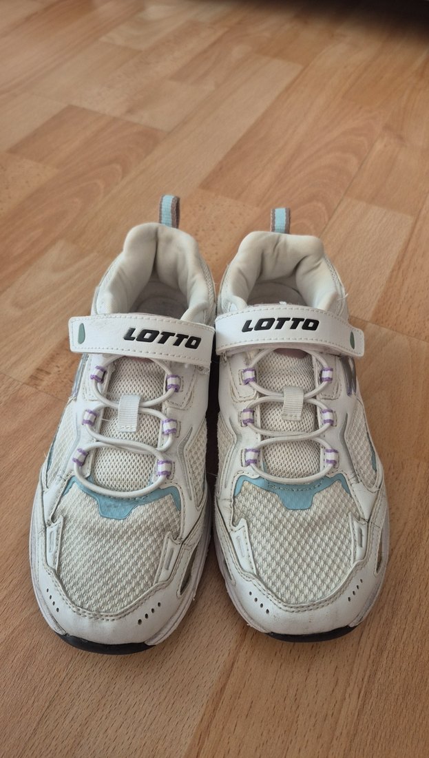 Beyaz Lotto Kız Çocuk Bağcıklı Spor Ayakkabı - Görsel 5