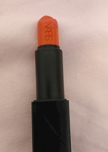 Bej Renkli NARS Ruj - Görsel 2