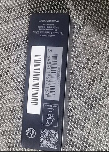 Dior Koyu Kırmızı Uzun Süre Kalıcı Ruj - Görsel 5