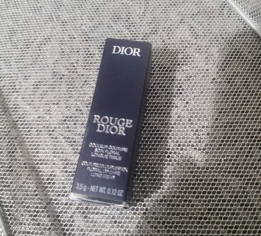 Dior Koyu Kırmızı Uzun Süre Kalıcı Ruj - Görsel 4