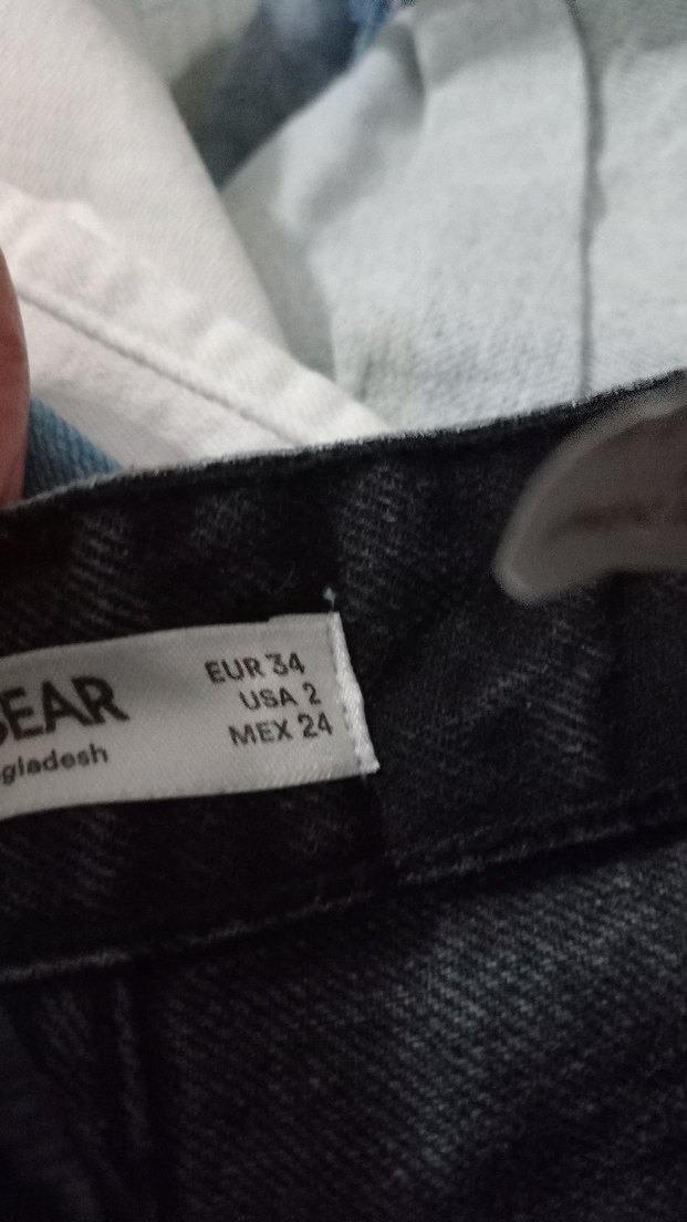 Kadın Siyah Kot Şort, Bol Kesim, Kemerli - Görsel 2