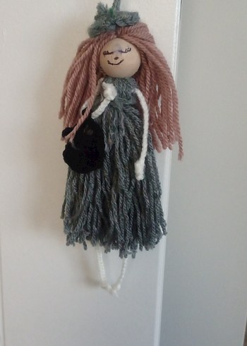 Gri Elbise ve Pembe Saçlı Bebek Anahtarlık - Görsel 3