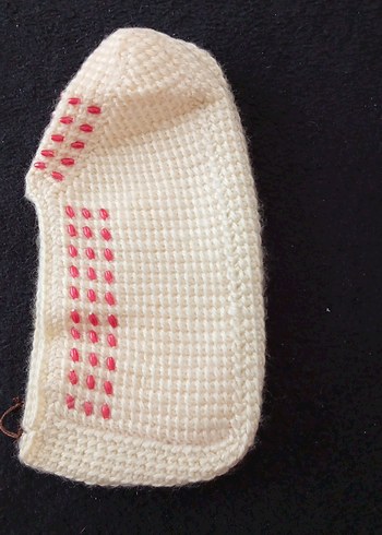 Beyaz Nakışlı Kız Çocuk Örgü Ev Terliği - Görsel 2