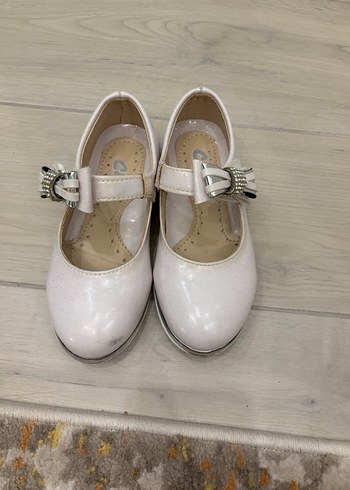 Kız Çocuk Beyaz Fiyonklu Babet - Görsel 2