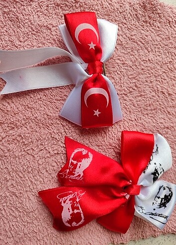 23 Nisan, 19 mayıs, 29 Ekim.. Atatürk lü ve ay yıldızlı toka