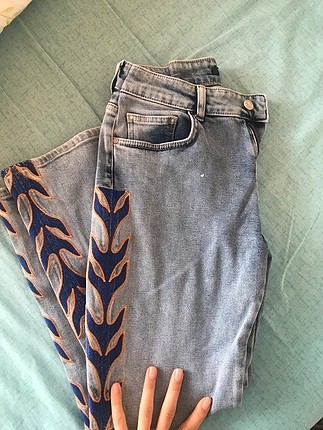 Kot mom jean
