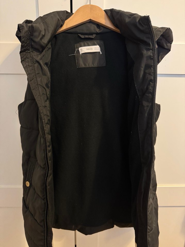 Siyah Kapüşonlu Fermuarlı kız çocuk Yelek - Görsel 5