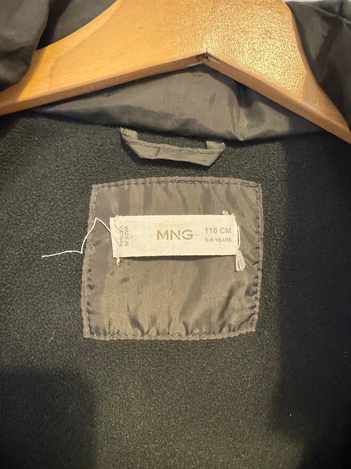 Siyah Kapüşonlu Fermuarlı kız çocuk Yelek - Görsel 4