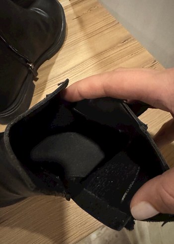 Kadın Siyah Deri Tokalı Topuklu Bot - Görsel 5