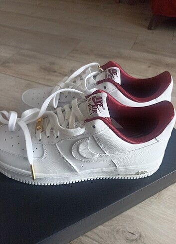 38,5 Beden beyaz Renk Nike Air Force SE7 Özel seri sneaker