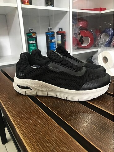 Skechers arch fit