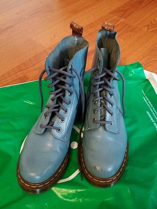 Mavi Dr Martens bot