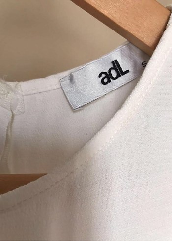 ADL Kemik Kolsuz Pliseli Keten Bluz - Görsel 4