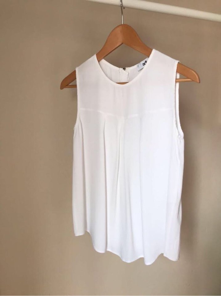 ADL Kemik Kolsuz Pliseli Keten Bluz - Görsel 3