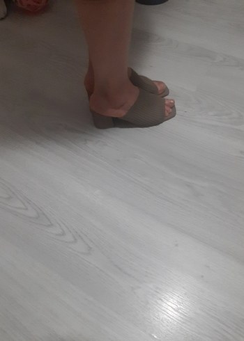 Kahverengi Kadın Topuklu Terlik No 37 Topuk Boyu 6 cm - Görsel 5