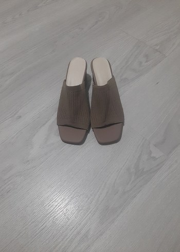 Kahverengi Kadın Topuklu Terlik No 37 Topuk Boyu 6 cm - Görsel 4