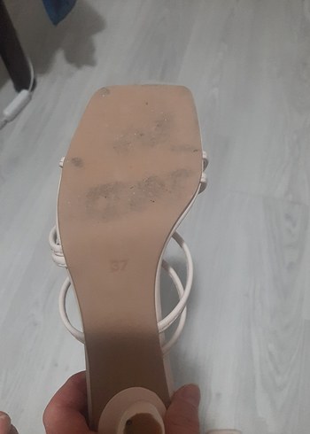 Marjin Topuklu Terlik No 37 Topuk Boyu 6 cm İnce Bantlı - Görsel 8