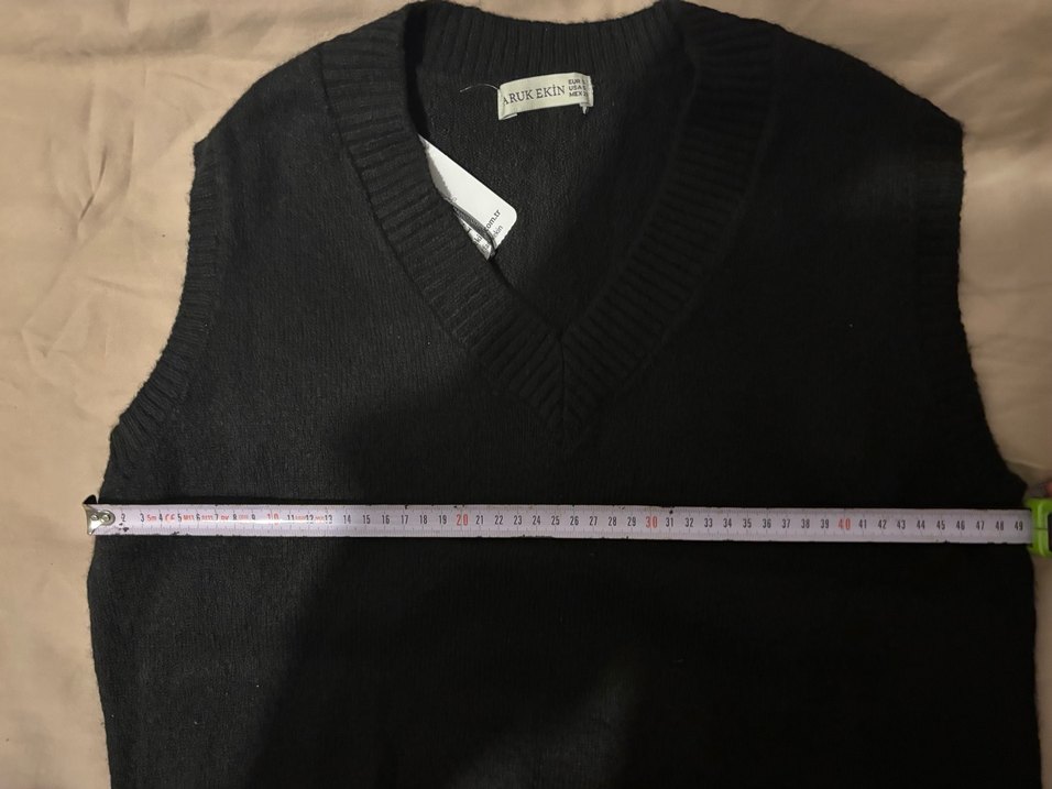 Siyah V Yaka Örgü Kadın Süveter - Görsel 3