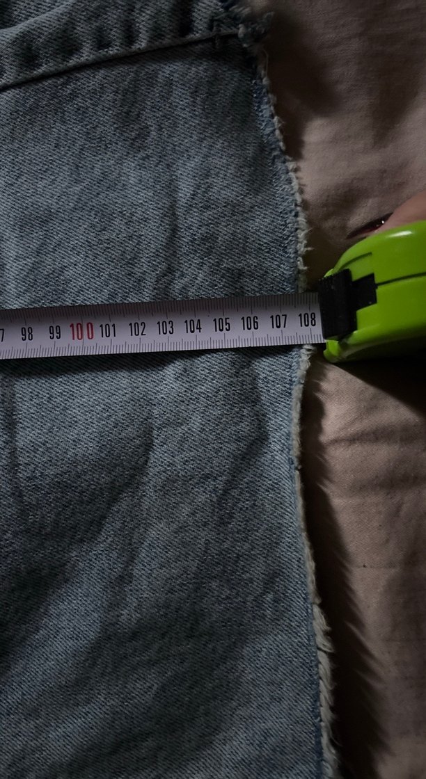 Acik Mavi Kadın Yırtık Salaş Midi Kot Pantolon - Görsel 4