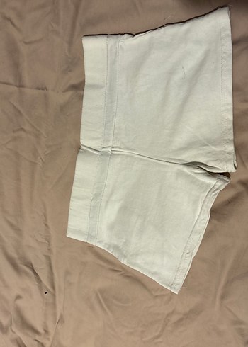 Beyaz Kemerli Kadın Mini Şort - Görsel 4