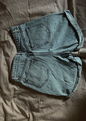 Acik Mavi - Gri Renkli Midi Boy Bol Kesim Kadın Kot Şort - Görsel 4