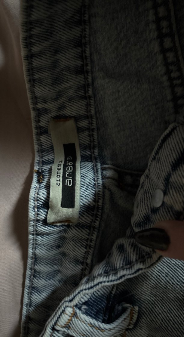 Acik Mavi - Gri Renkli Midi Boy Bol Kesim Kadın Kot Şort - Görsel 2