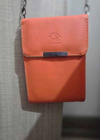 Zincir Detaylı Turuncu Deri Çapraz Çanta - Görsel 2