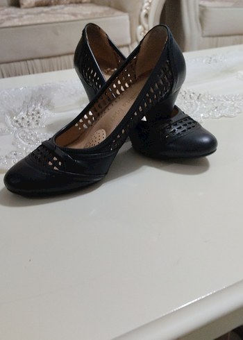 Siyah delikli Topuklu Kadın Ayakkabı - Görsel 6