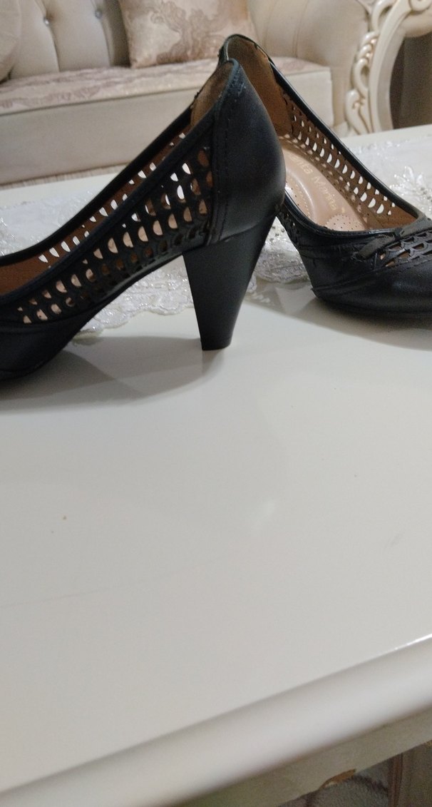 Siyah delikli Topuklu Kadın Ayakkabı - Görsel 5