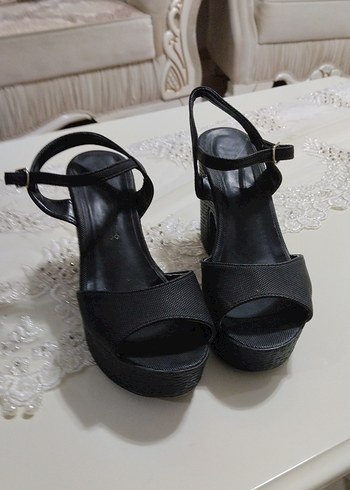 Siyah Platform Topuklu Kadın Gece Ayakkabısı - Görsel 5