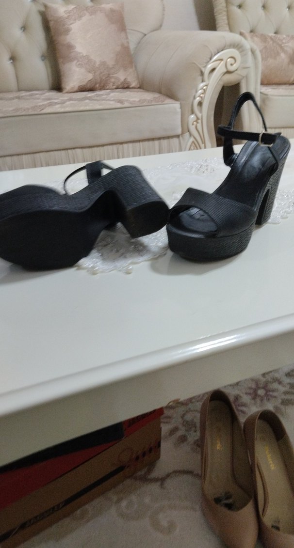 Siyah Platform Topuklu Kadın Gece Ayakkabısı - Görsel 4