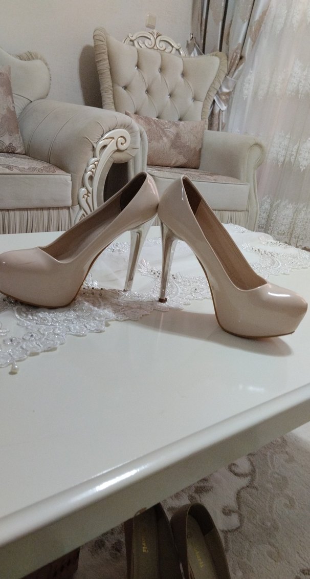 Bej Dantel Detaylı İnce Topuklu Kadın Ayakkabı - Görsel 2