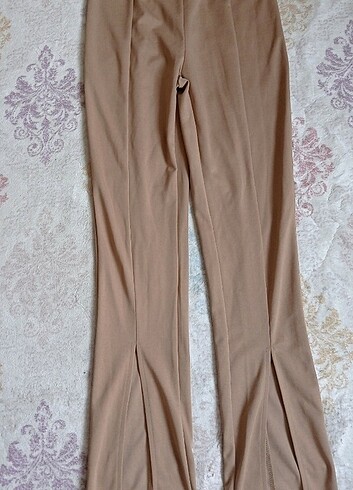 SHEIN marka sentetik kumaş ön paça yırtmaç detaylı pantalon 