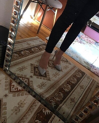 37 Beden Stiletto