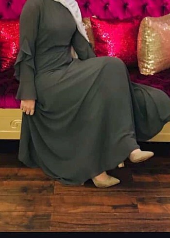 Uzun Kollu Mavi Drapeli Tesettür Abiye - Görsel 4