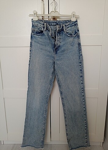 Zara jeans