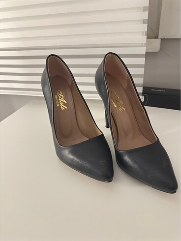 Diğer Stiletto