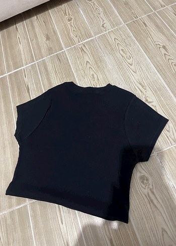 Siyah Kısa Kollu Kadın crop - Görsel 3