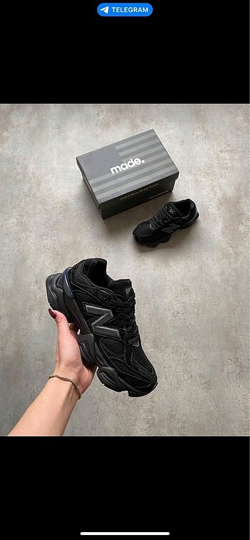 New Balance 9060 All Black