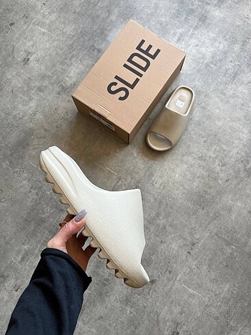 36,5 Beden Yeezy Calm Slide