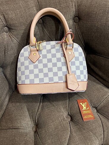 Louis Vuitton Premium Louis Vuitton