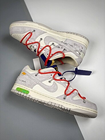 Off-White x Nike Dunk Low Lot 13 of 50